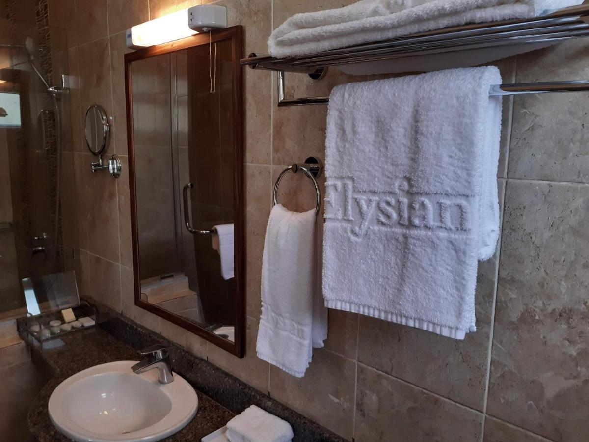 Elysian Resort Gathanga Exteriör bild